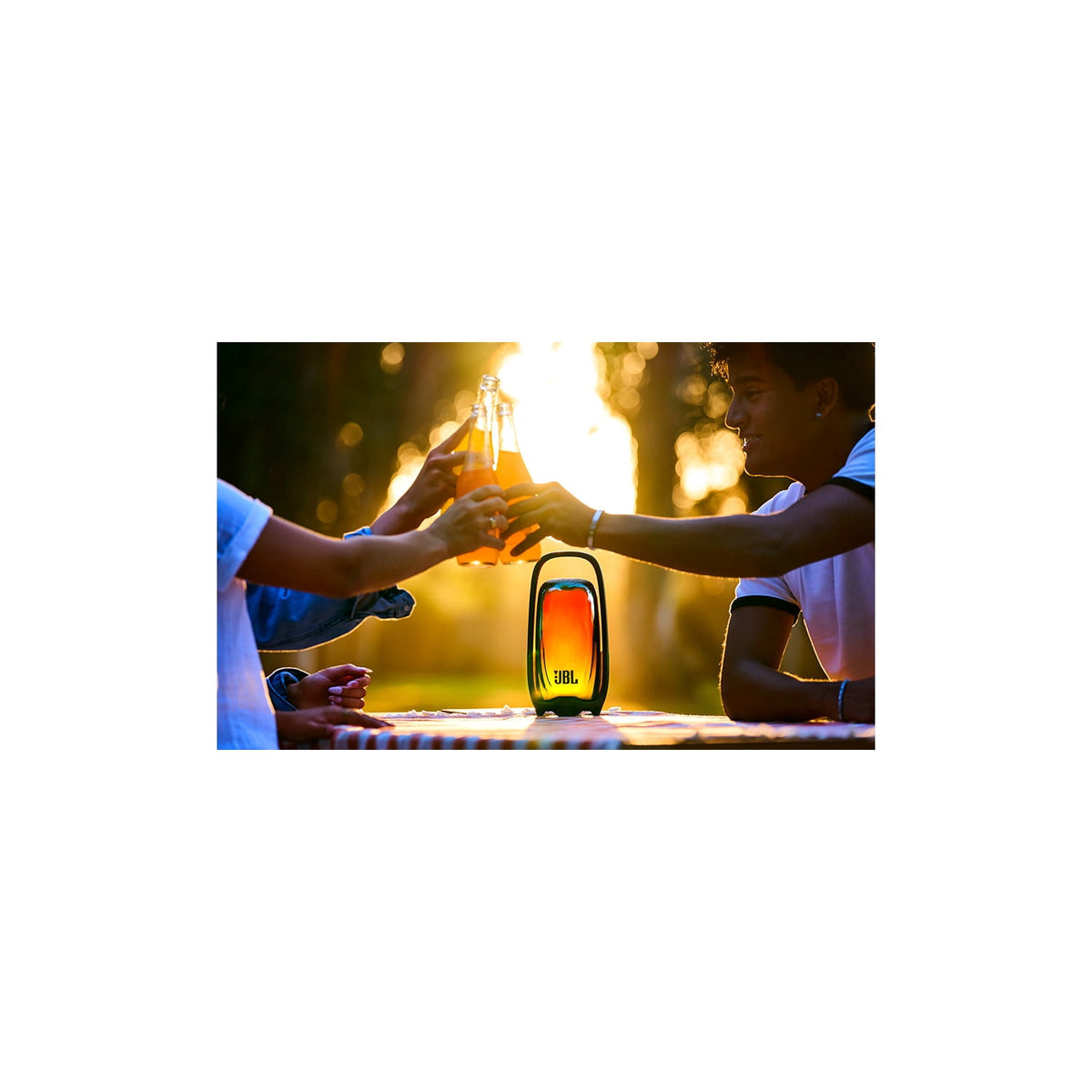 JBL Pulse 6 - Portable speaker with JBL legendary sound and a customizable 360° lightshow - Black